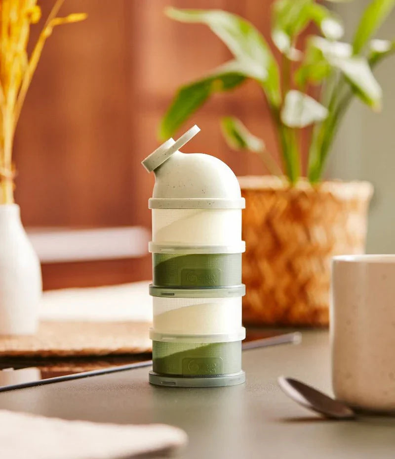 Babydose Powdered Milk Dispenser with Carry Handle Babydose Powdered Milk Dispenser with Carry Handle