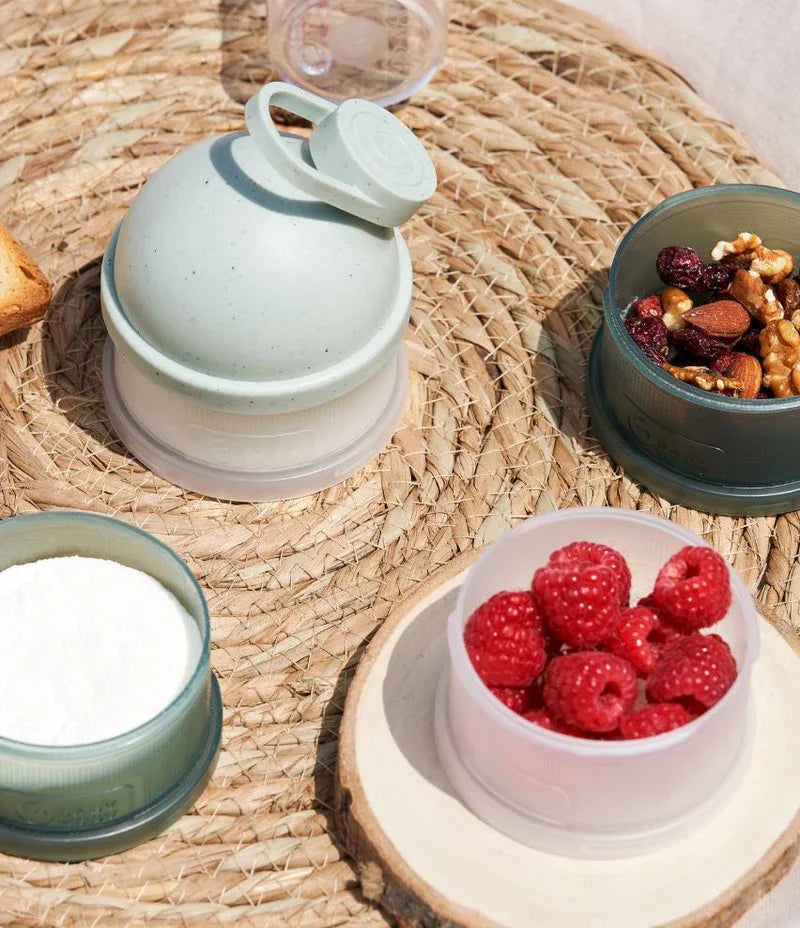 Babydose Powdered Milk Dispenser with Carry Handle Babydose Powdered Milk Dispenser with Carry Handle