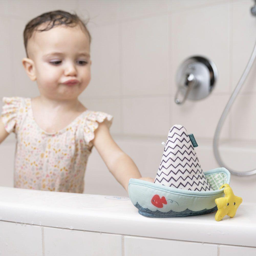 Baby Fehn - Bathing boat puppet, Splash & Play - Mari Kali Stores Cyprus Baby Fehn - Bathing boat puppet, Splash & Play - Mari Kali Stores Cyprus