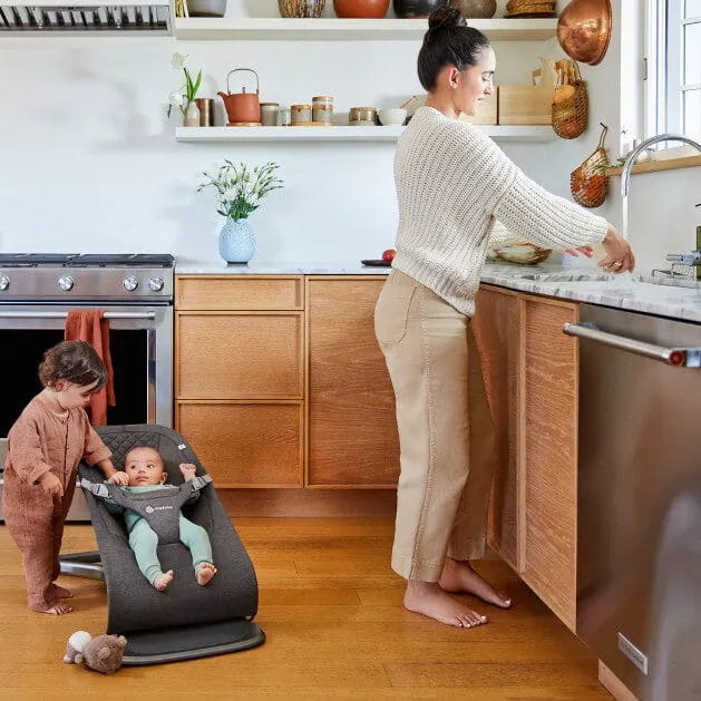 Ergobaby 3-In-1 Evolve Bouncer - Mari Kali Stores Cyprus Ergobaby 3-In-1 Evolve Bouncer - Mari Kali Stores Cyprus