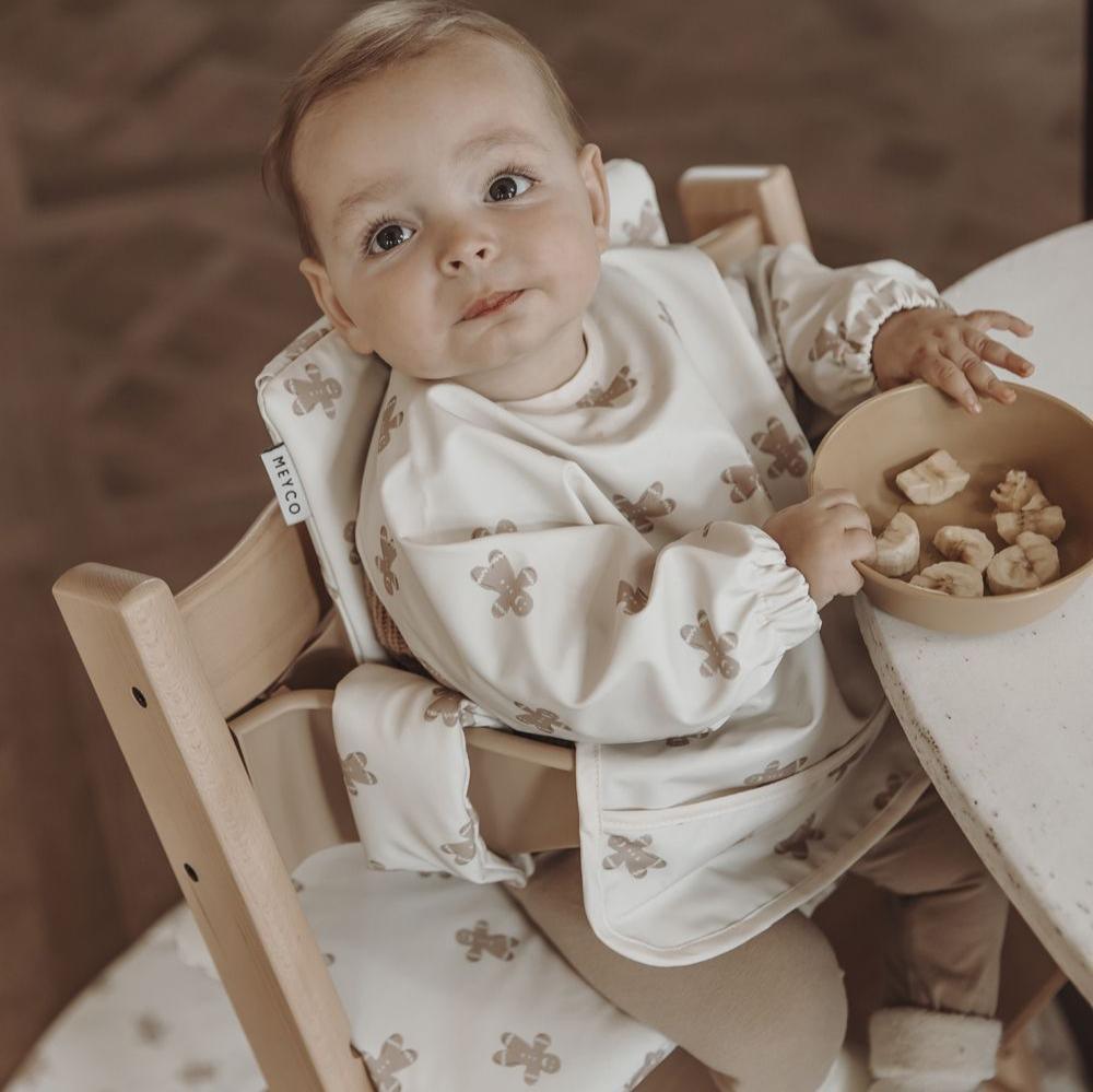 Meyco Baby Bib with Sleeves Gingerbread - Soft Sand - Mari Kali Stores Cyprus Meyco Baby Bib with Sleeves Gingerbread - Soft Sand - Mari Kali Stores Cyprus