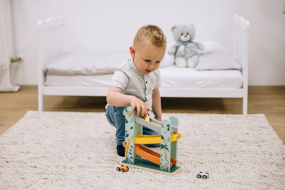 Free2Play Wooden Mini Garage with Cars