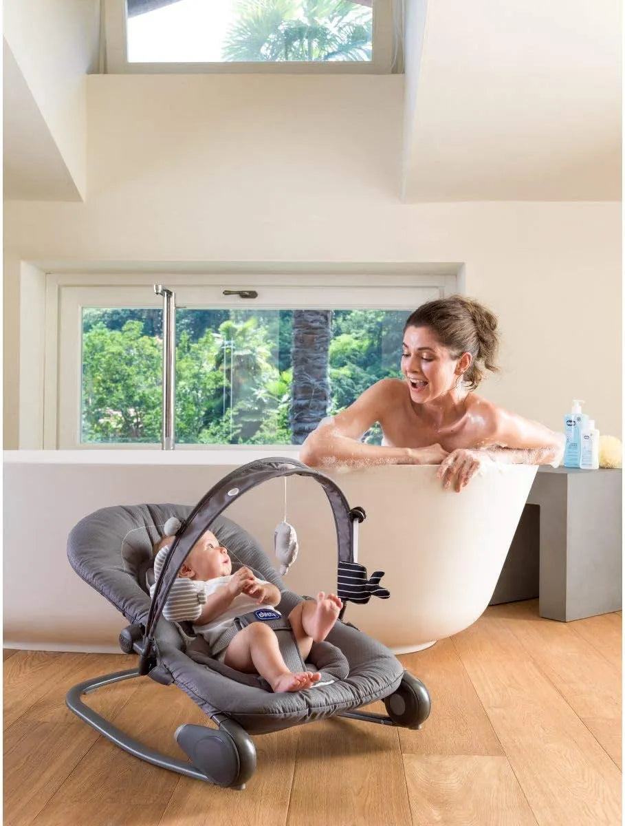 Chicco Hoopla Bouncer with Play Arch – Baby Bouncer 0–18kg