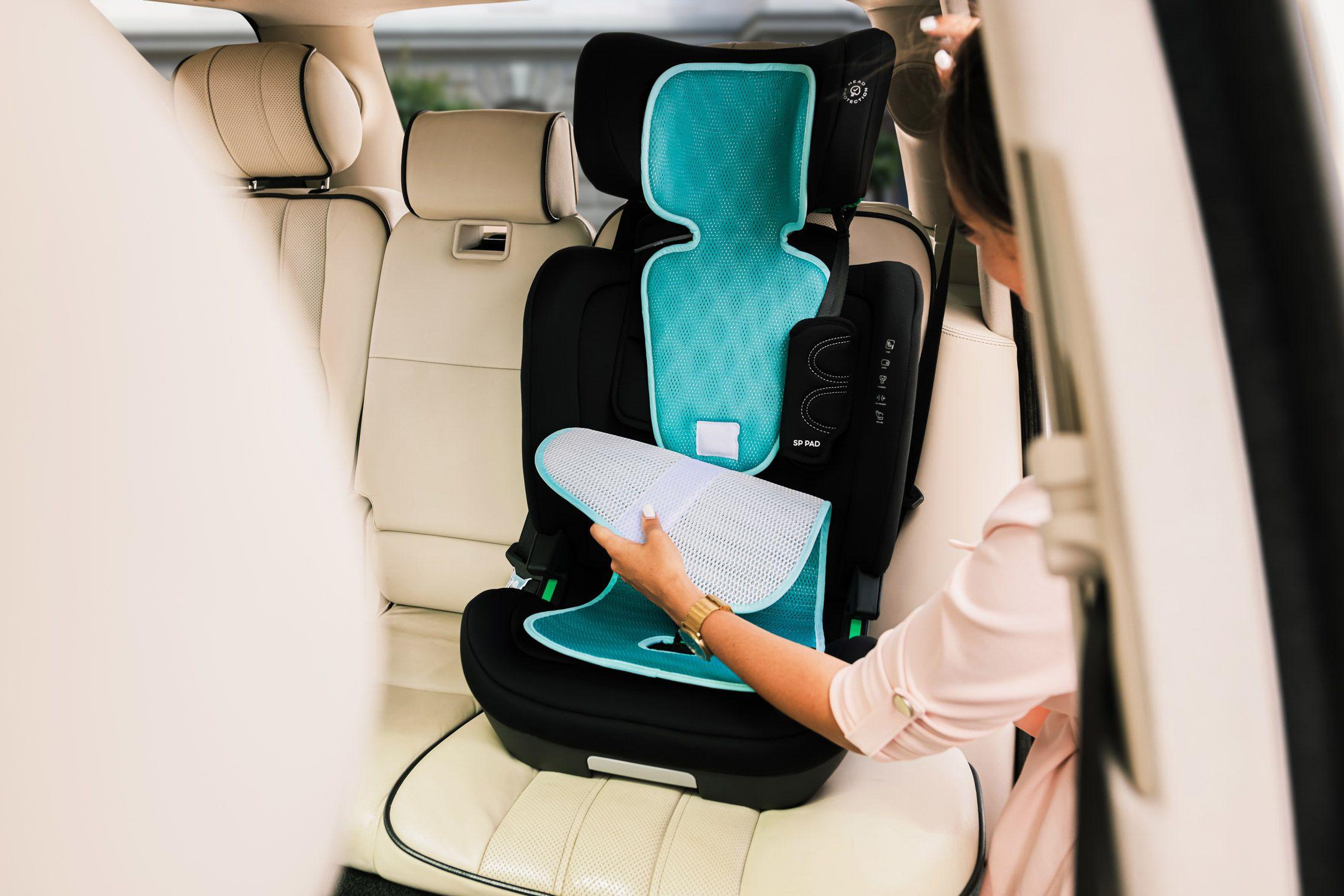 Breathable insert Breeze for the car seat group 2/3 15-36 kg