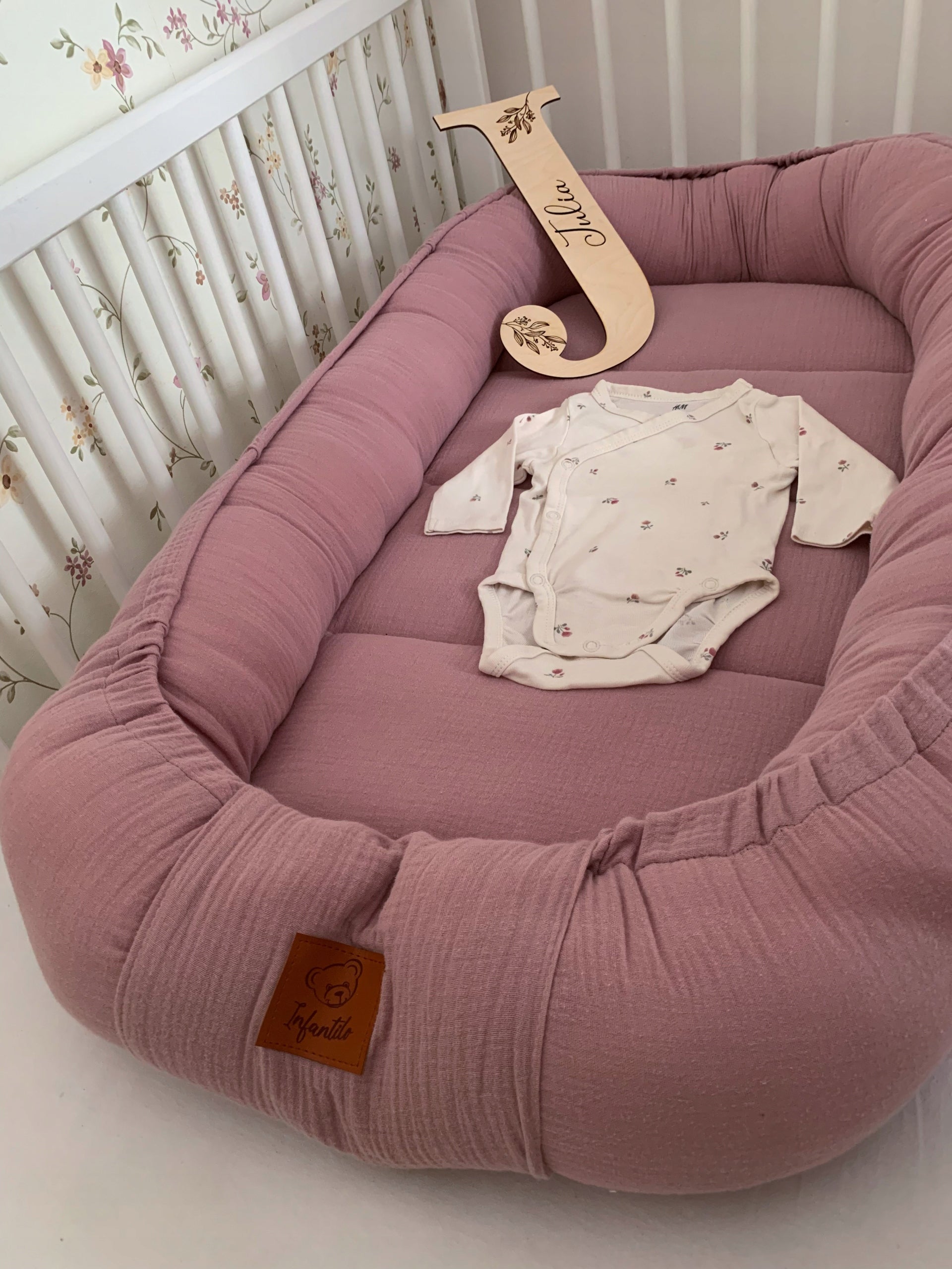 Infantilo Muslin Baby Cocoon in Pink