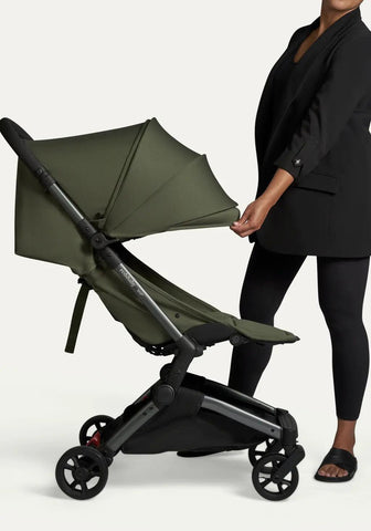 Redsbaby SKIP² in Ivy, extended UPF50+ canopy offering superior sun protection.