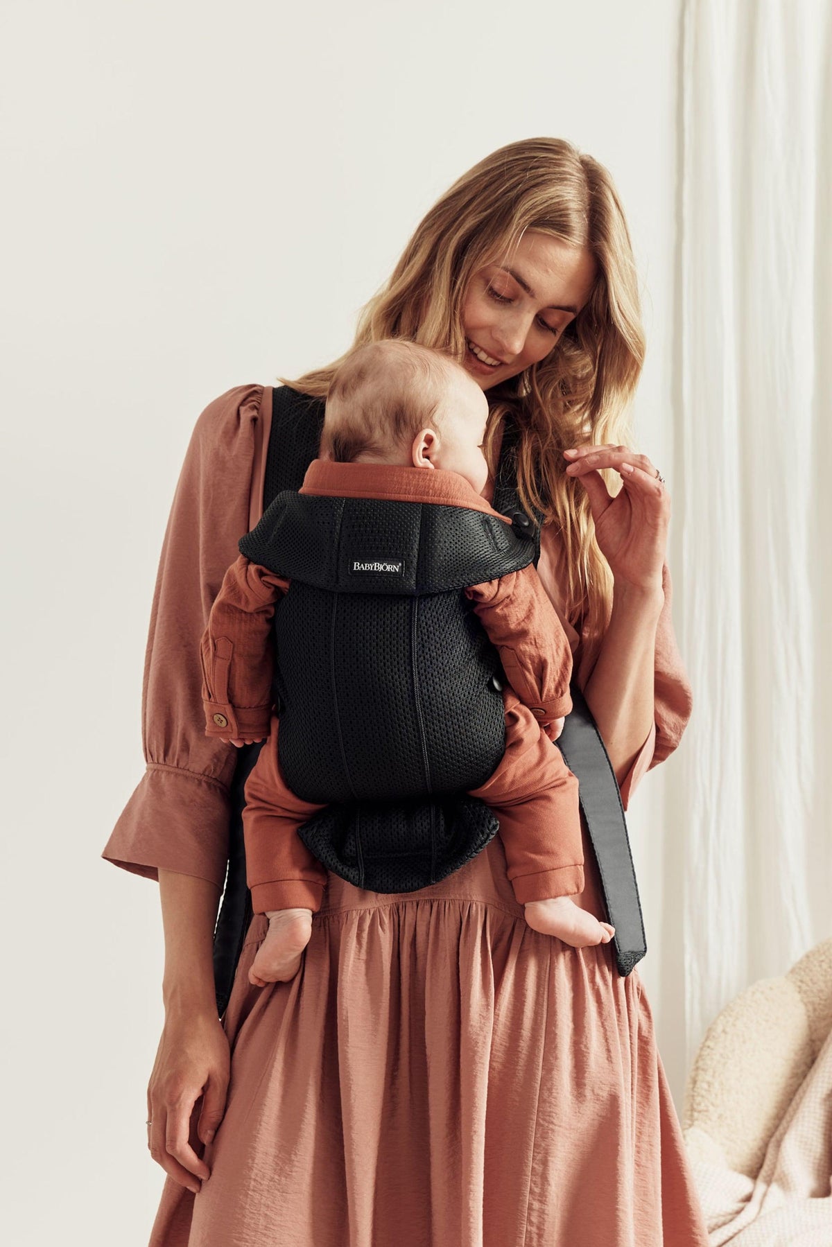 BabyBjorn - BabyBjorn Baby Carrier Mini - Mari Kali Stores Cyprus