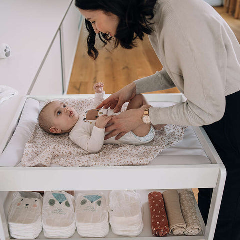 FreeON changing table Mila, white