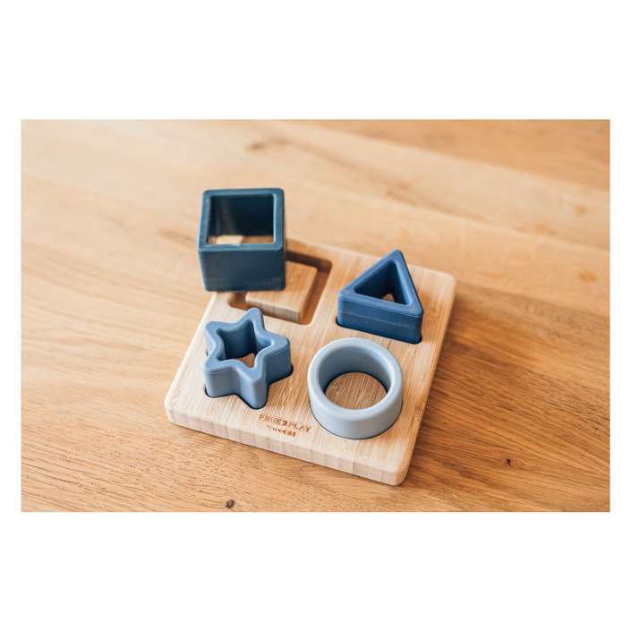 Free 2 Play stacking shapes blue